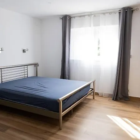 Con Piscina Privada Apartment
